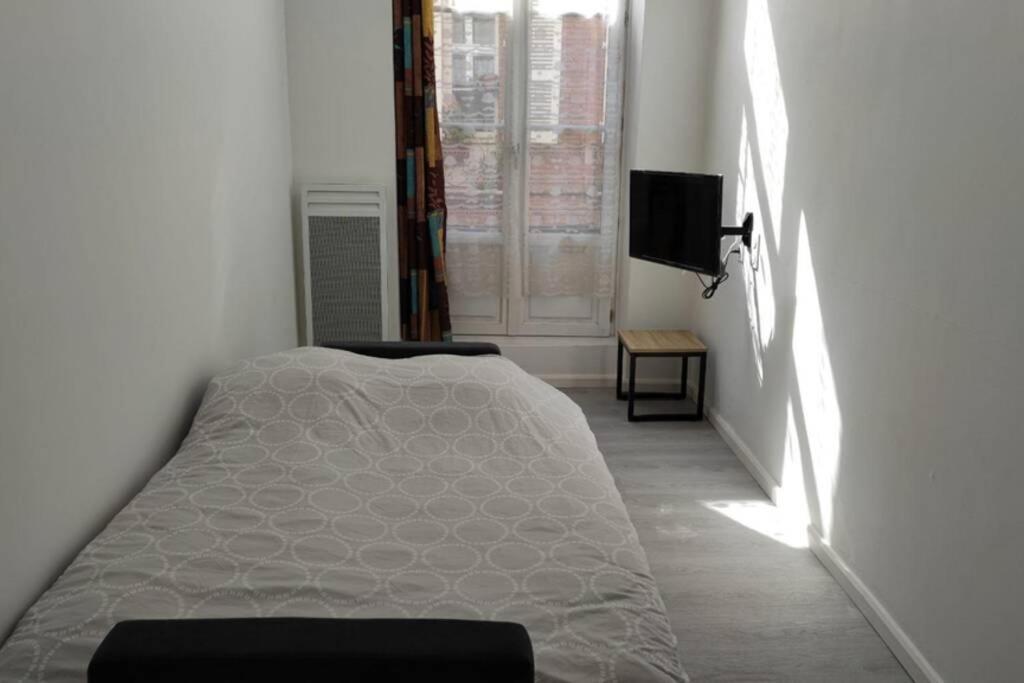 Saint Etienne Studio Lot 4 Apartment Toulouse Bagian luar foto